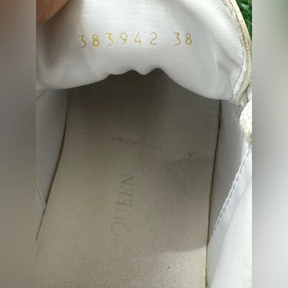 Alexander McQueen Unisex White and‎ Black Sneakers Size 38